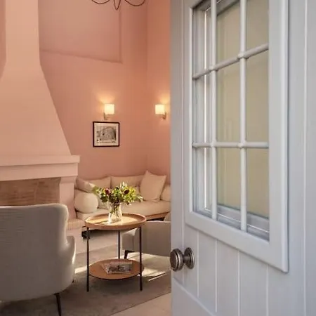 Sirocco Maisonette, Old Town Collection