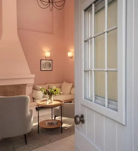 Sirocco Maisonette, Kyparissia Old Town Collection
