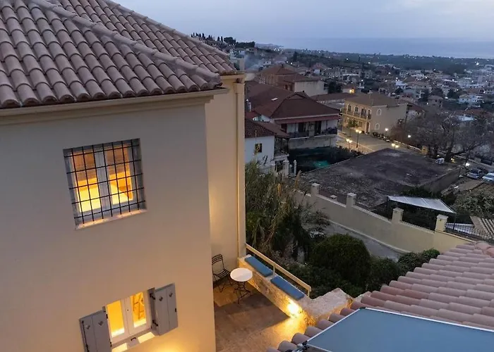 Sirocco Maisonette, Kyparissia Old Town Collection